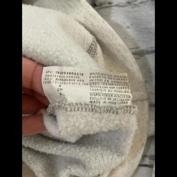 Women’s CHAMPION Gray and white Crew Neck sweatshirt size small - Picture 4 of 4